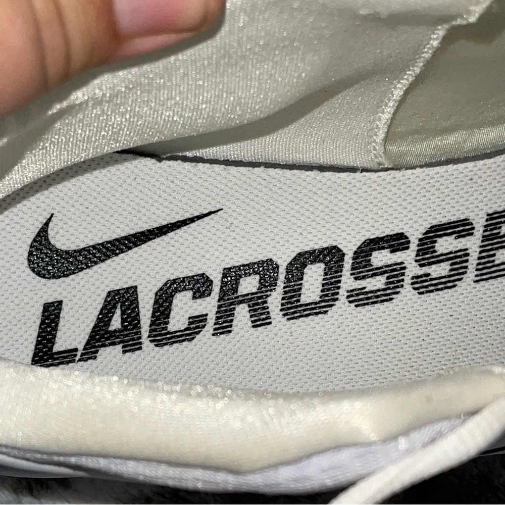 Nike Lacrosse Cleats - Picture 8 of 11